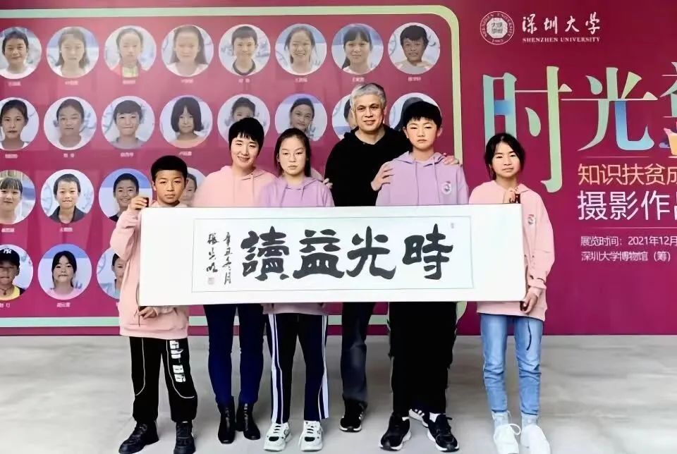 翻阅“时光”之书，引领“益读”之路——访“时光益读”公益团队指导老师赵崇毅